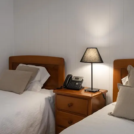 Hotel C