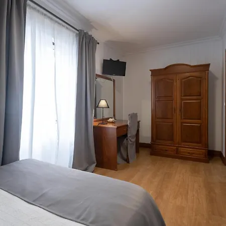 Hotel C *